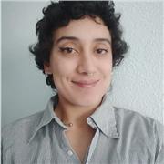 Me definiría como una persona proactiva, curiosa y positiva. Soy más afín a la gente de secundaria y bachiller pero no me limito.